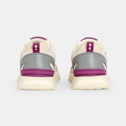 حذاء رياضي للجري باللون...